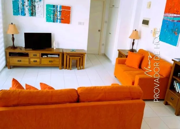 Blue Orange Management شقة